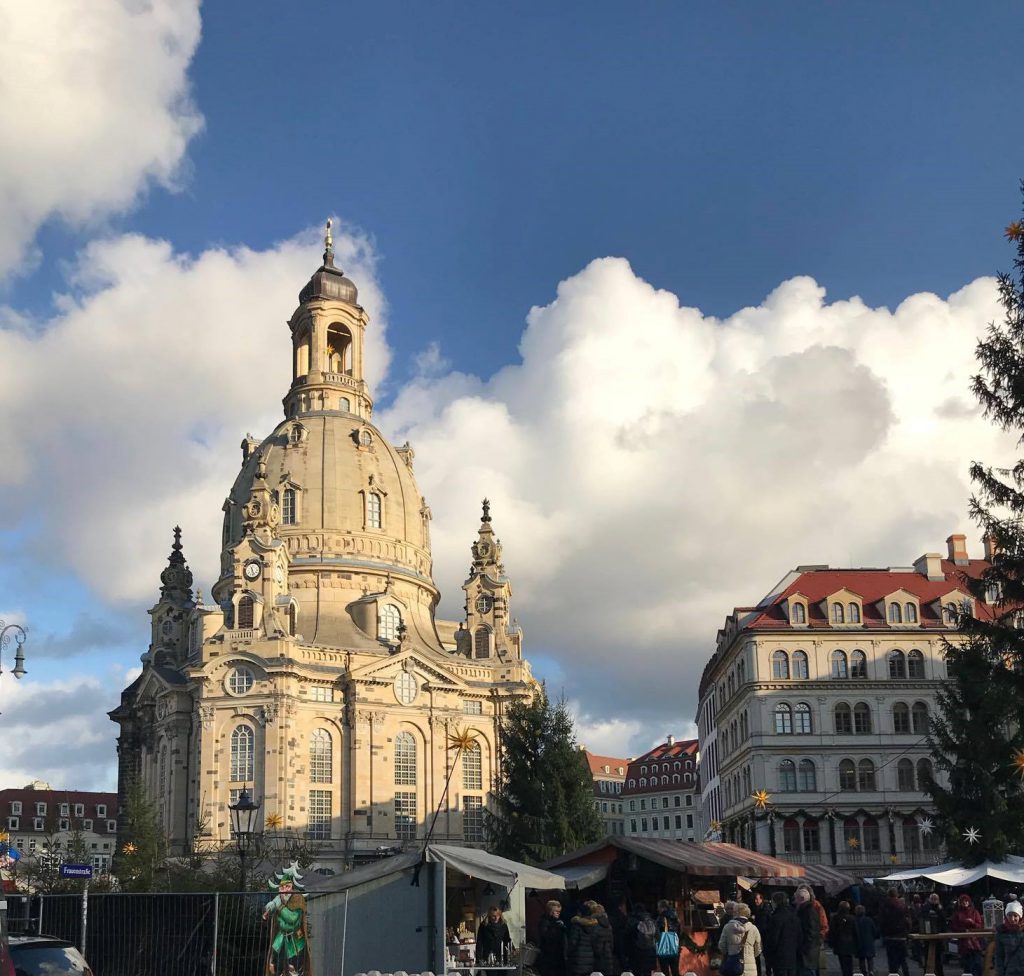 Dresden_Kirche_striezelmarkt